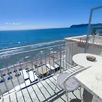 Szálloda Tirreno Alassio
