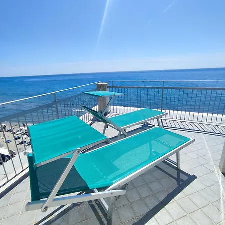 Tirreno Hotel