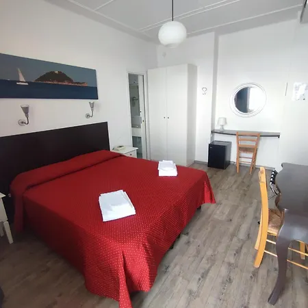 Hotel Tirreno *