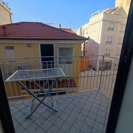 Tirreno * アラッシオ