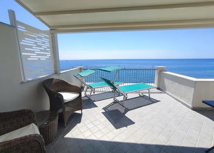 Szálloda Tirreno Alassio